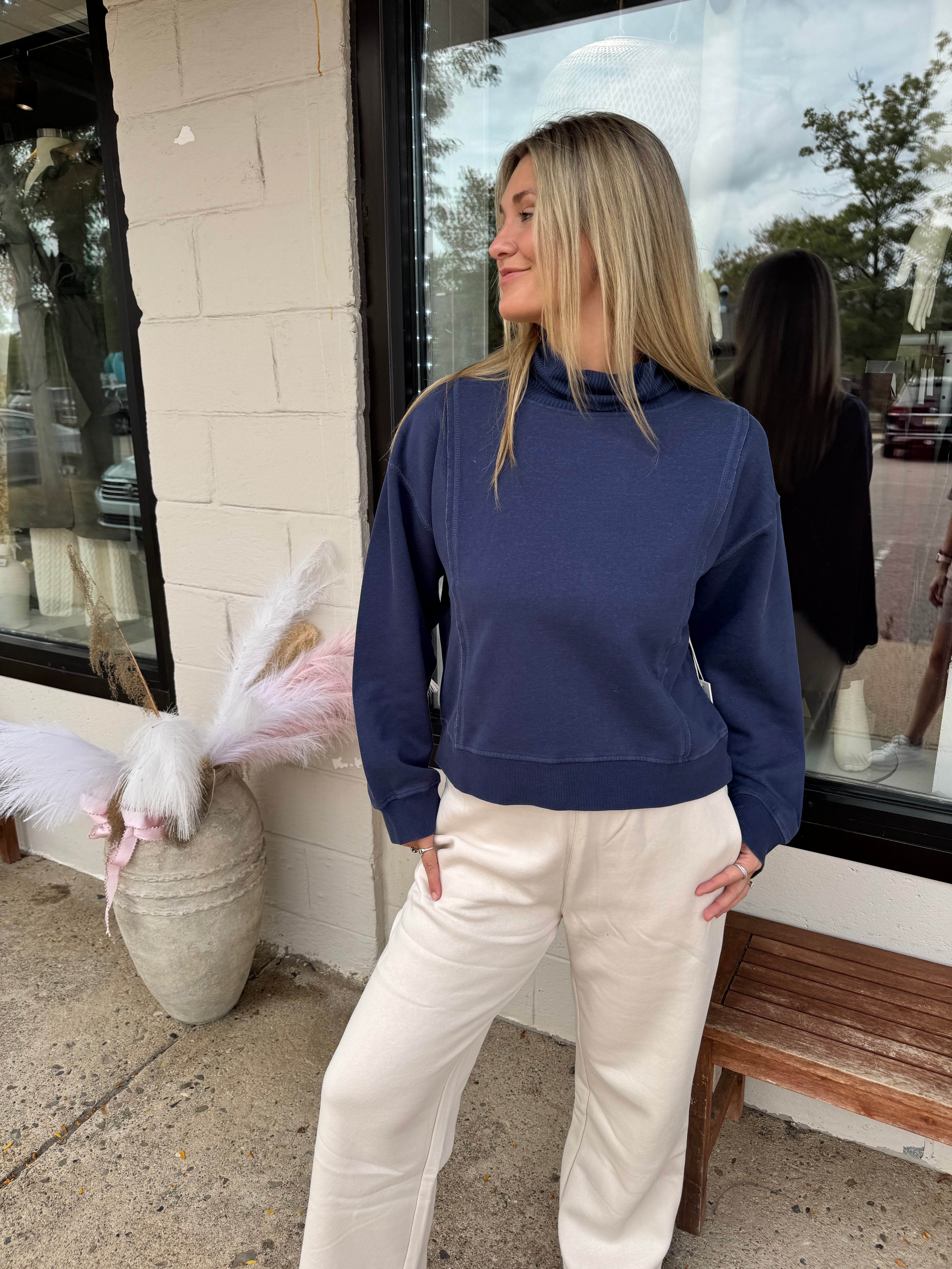 Blake Mockneck Sweatshirt – 39 Mine Boutique