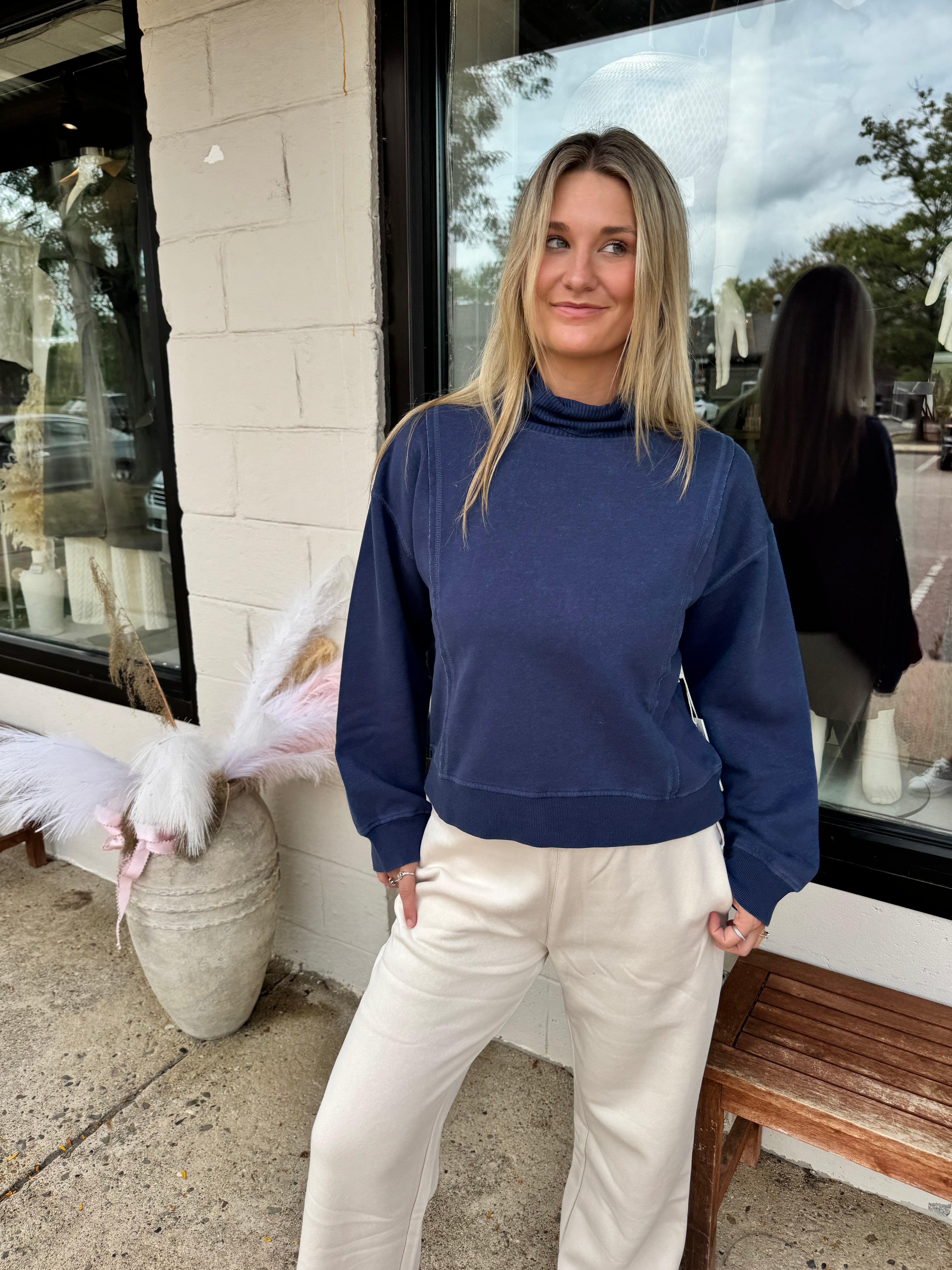 Blake Mockneck Sweatshirt – 39 Mine Boutique