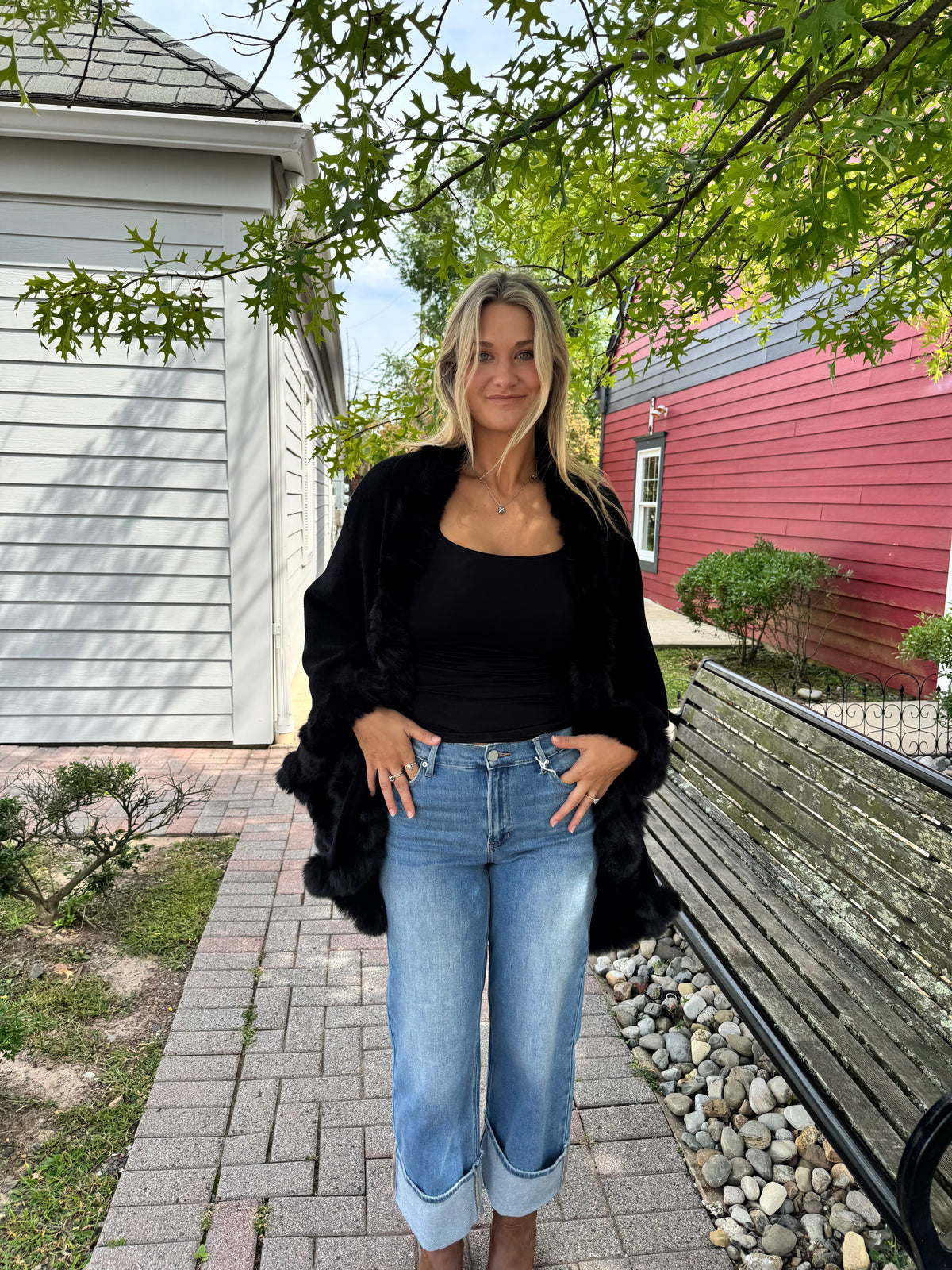 Deville Cape