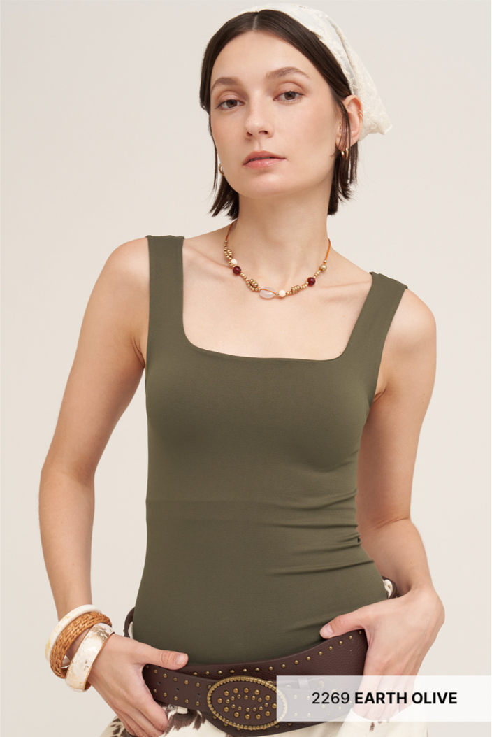 Clean Line Square Top